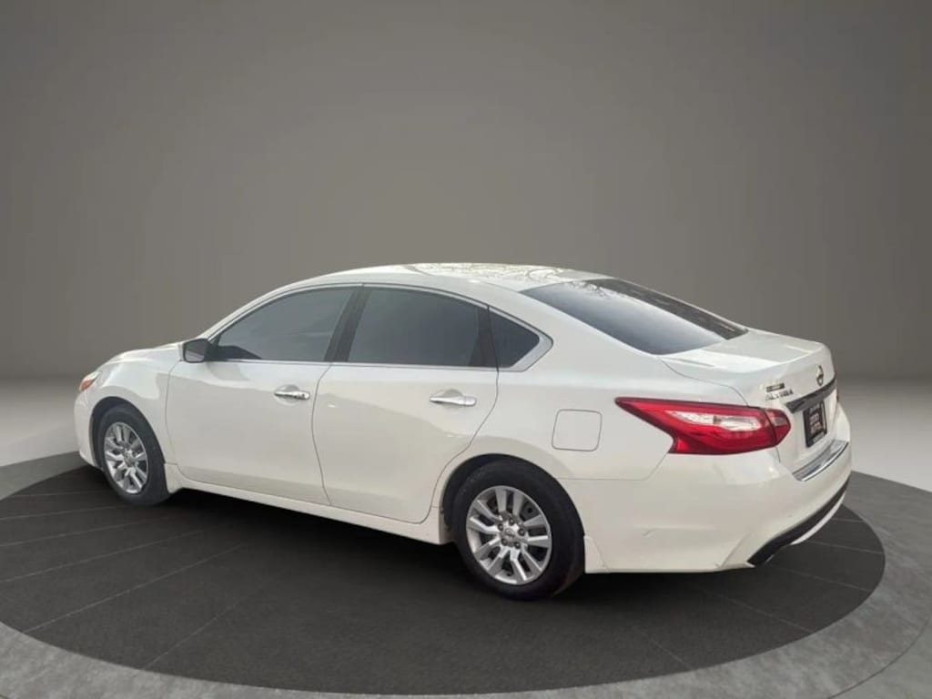 Used 2016 Nissan Altima 2.5 S Sedan 4D Sedan