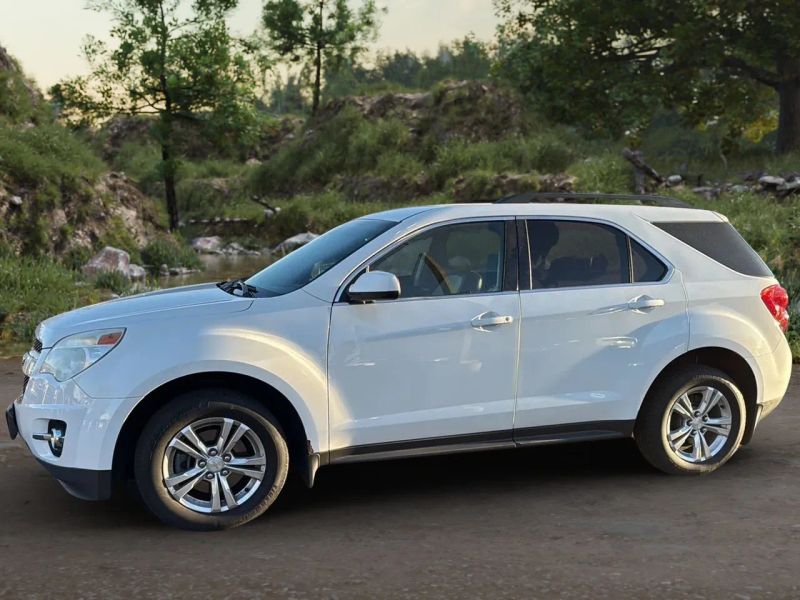 2014 Chevrolet Equinox LT photo 3