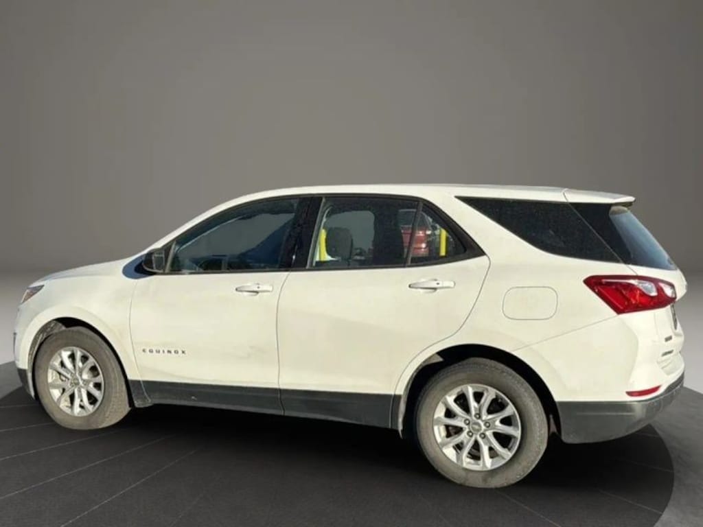 Used 2019 Chevrolet Equinox LS Sport Utility 4D SUV