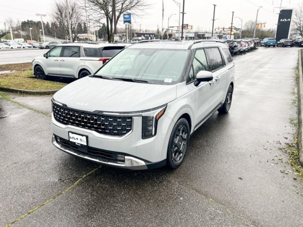 New 2026 Kia Carnival SX Van Passenger Van