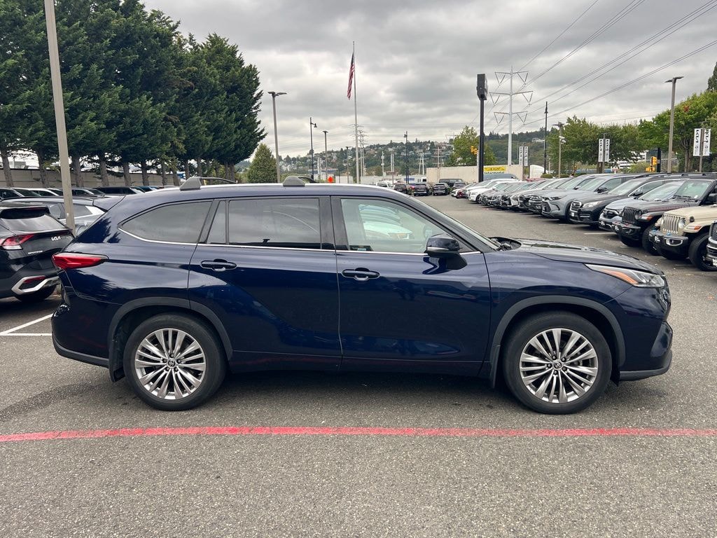 Used 2020 Toyota Highlander Platinum SUV