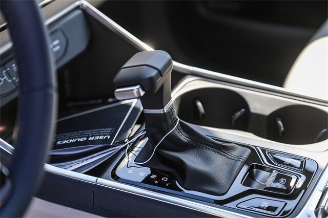 2026 Kia Carnival SX - Photo 16
