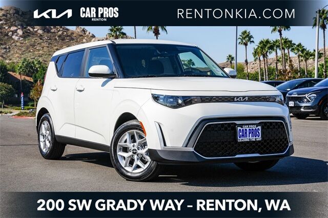 2025 Kia Soul S's photo