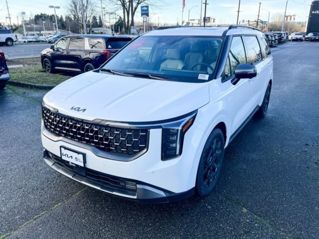 New 2026 Kia Carnival SX Van Passenger Van