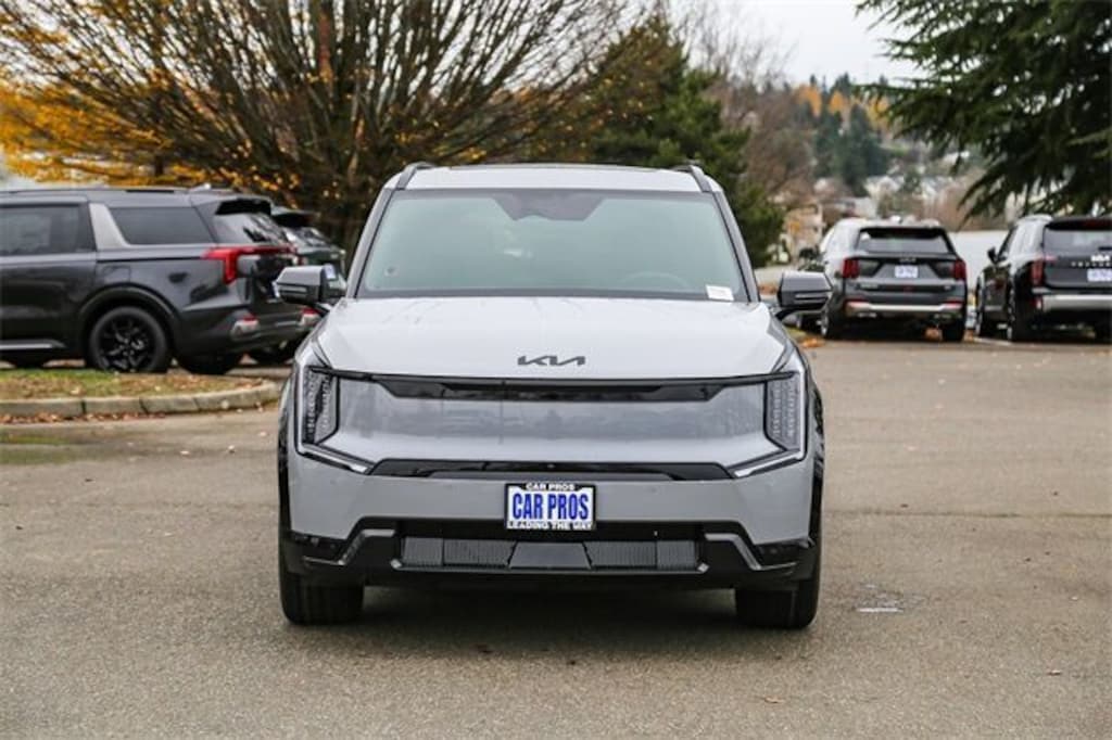 New 2026 Kia EV9 Land SUV