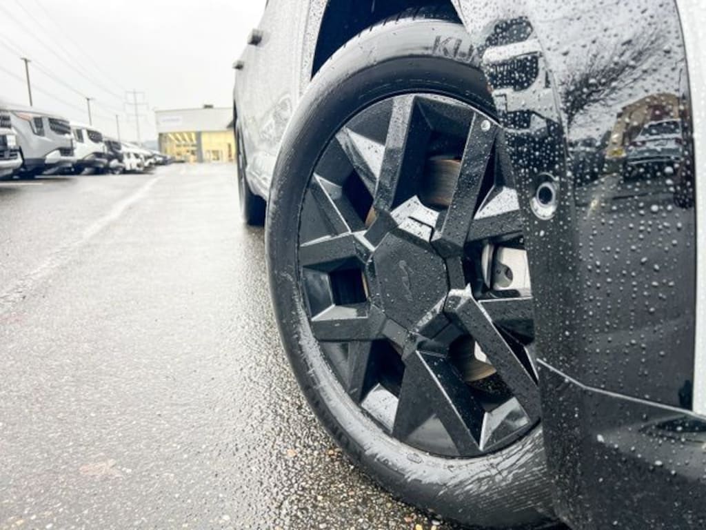 New 2026 Kia EV9 Land SUV