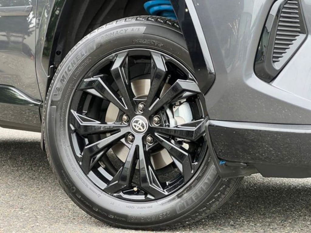 Used 2024 Toyota RAV4 Hybrid SE SUV