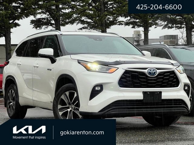 2021 Toyota Highlander Hybrid XLE