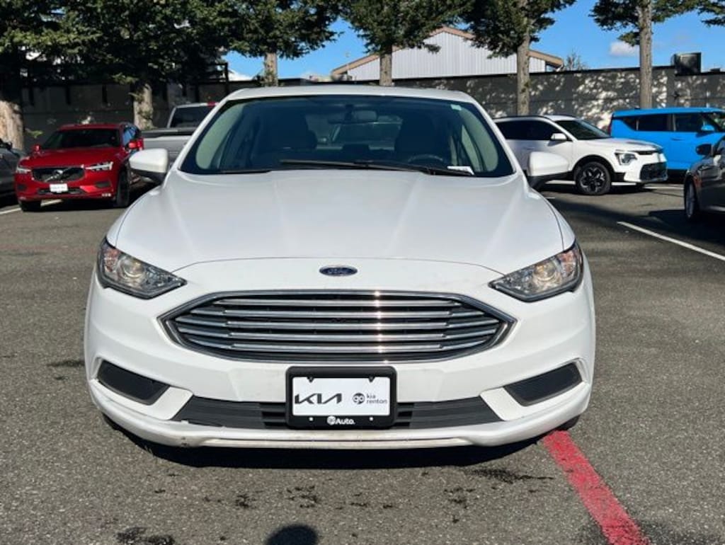 Used 2018 Ford Fusion Hybrid SE Sedan