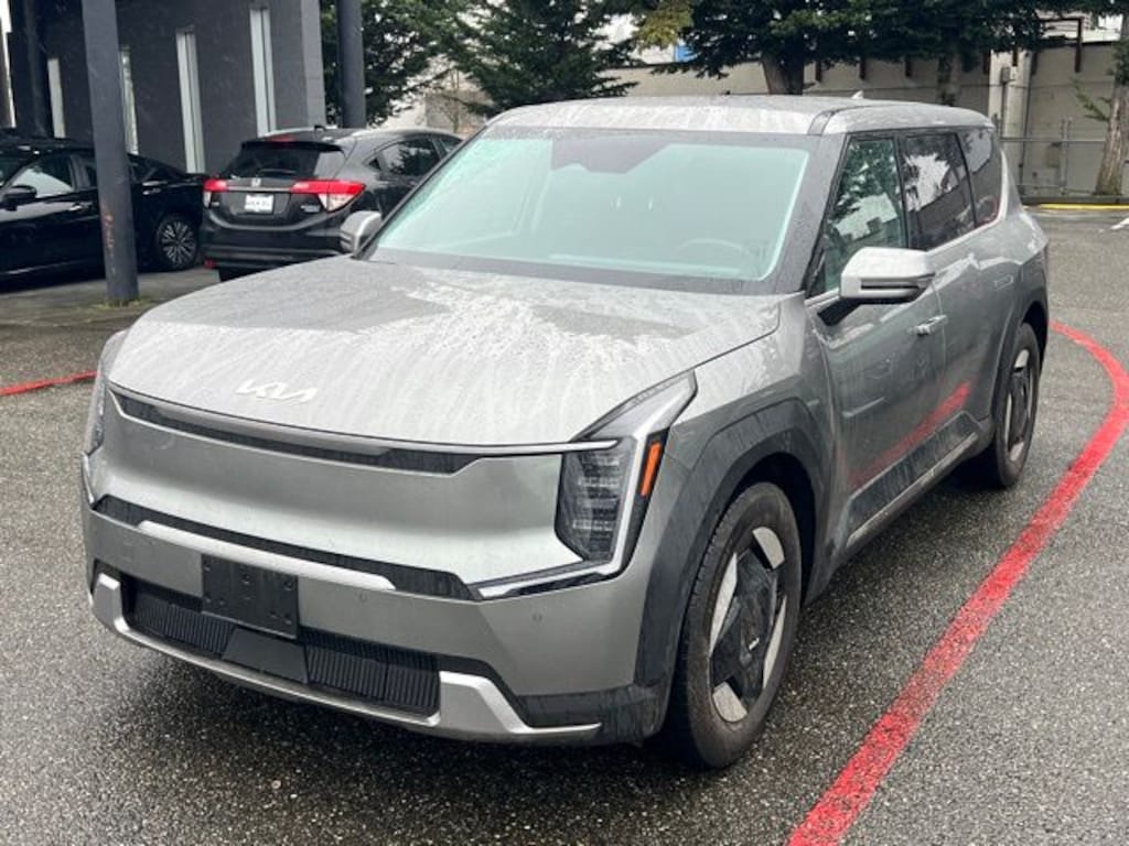 Certified 2024 Kia EV9 Light SUV