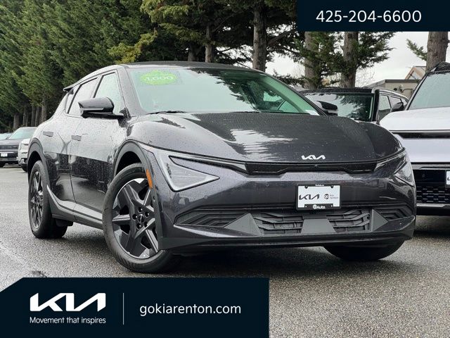 2025 Kia EV6 Light L/R's photo