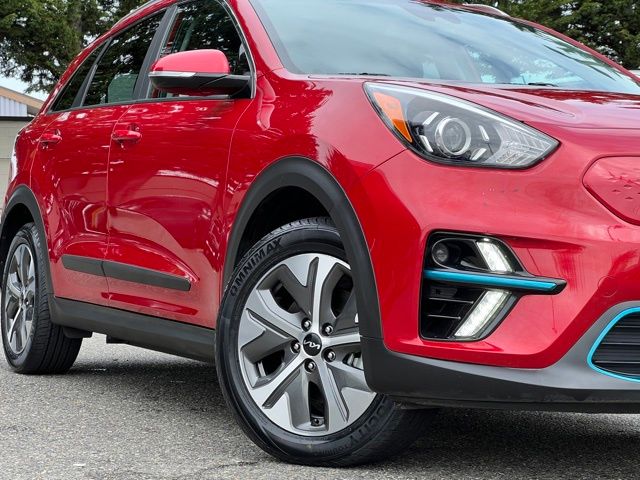 Certified 2022 Kia Niro EX with VIN KNDCC3LG2N5142861 for sale in Renton, WA