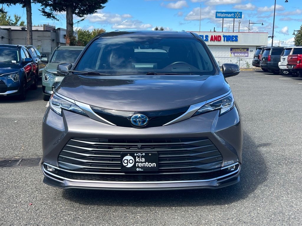Used 2022 Toyota Sienna Platinum Van Passenger Van