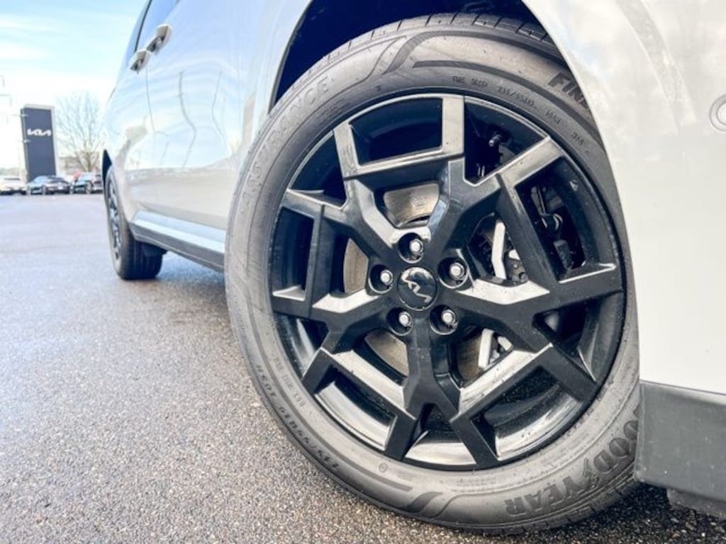 New 2026 Kia Carnival Hybrid SX Prestige Van Passenger Van