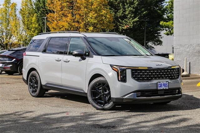 2026 Kia Carnival SX's photo