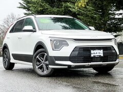 2025 Kia Niro EX SUV