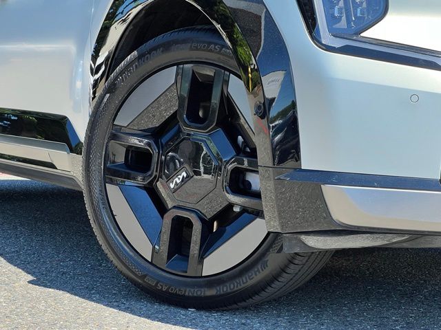 KNDAEFS57R6025442