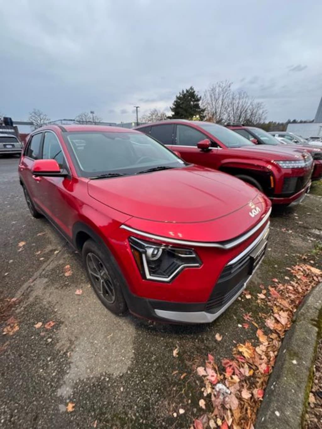 Used 2025 Kia Niro LX SUV