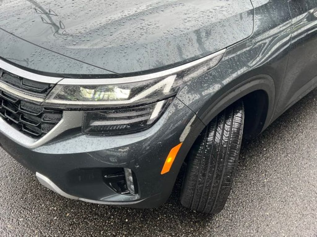 Certified 2025 Kia Seltos SX SUV