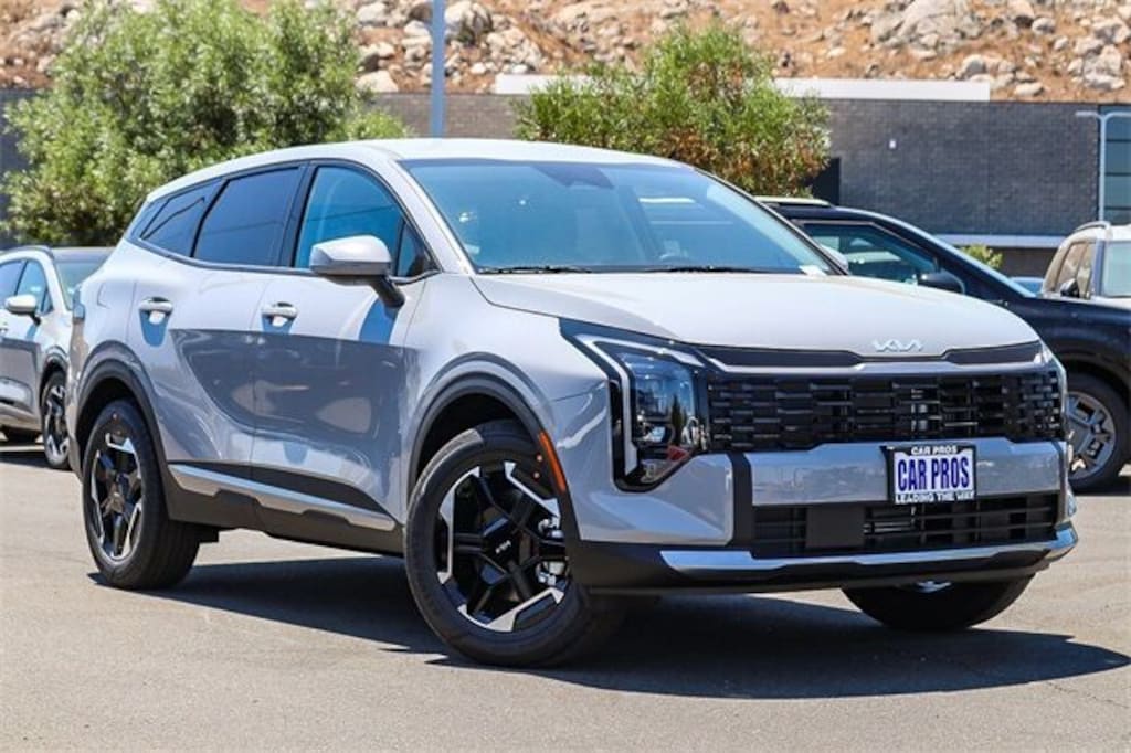 New 2026 Kia Sportage Hybrid S SUV