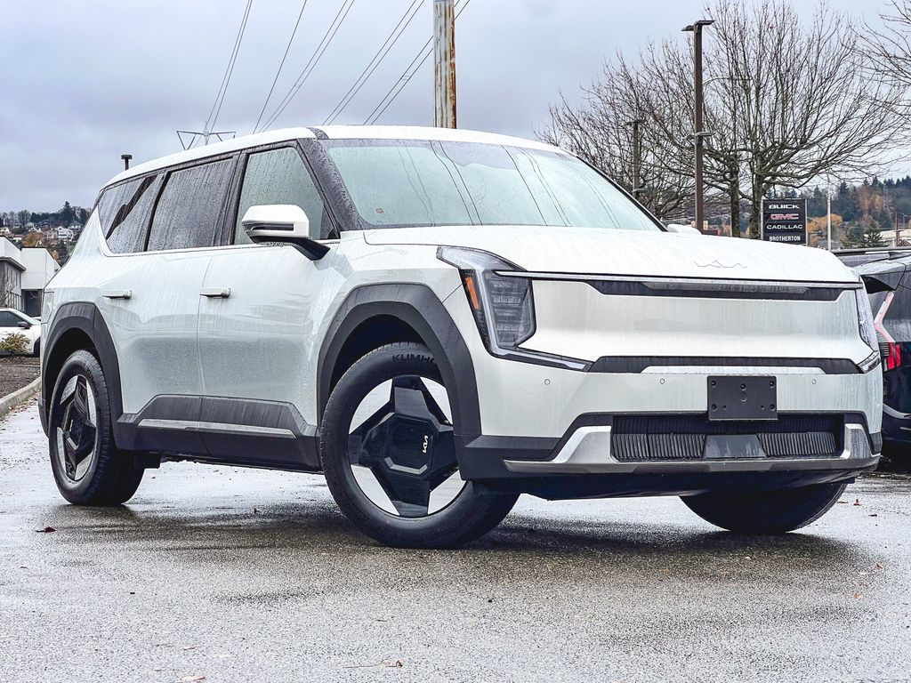 2026 Kia EV9 Light L/R's photo