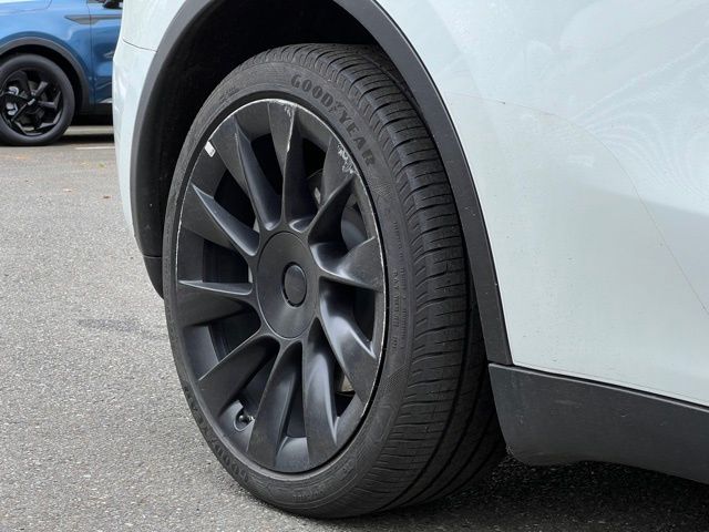 Used 2023 Tesla Model Y Long Range with VIN 7SAYGDEE2PF746426 for sale in Renton, WA