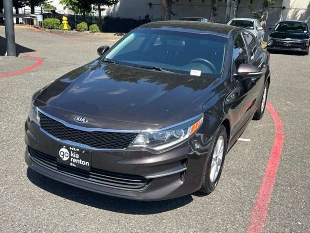 Used 2018 Kia Optima LX Sedan