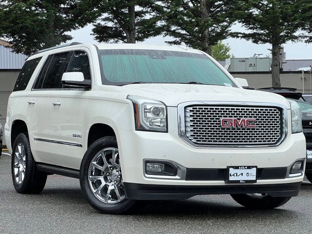 2015 GMC Yukon 4WD Denali's photo
