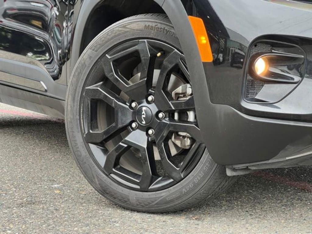 Certified 2024 Kia Seltos X-Line SUV