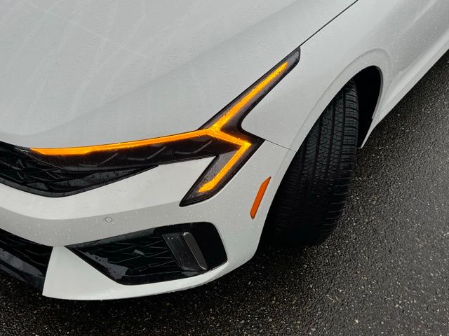 2026 Kia K5 GT-Line - Photo 3