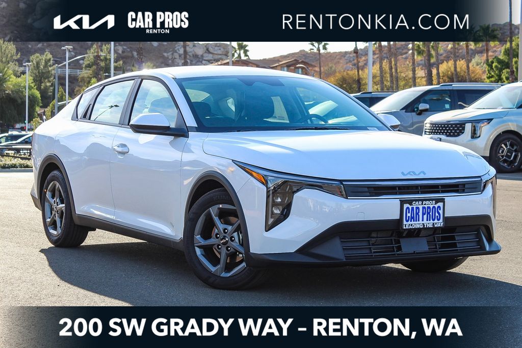 2025 Kia K4 LXS's photo