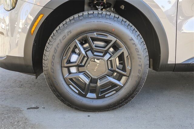 2025 Kia Sorento X-Pro SX Prestige - Photo 11