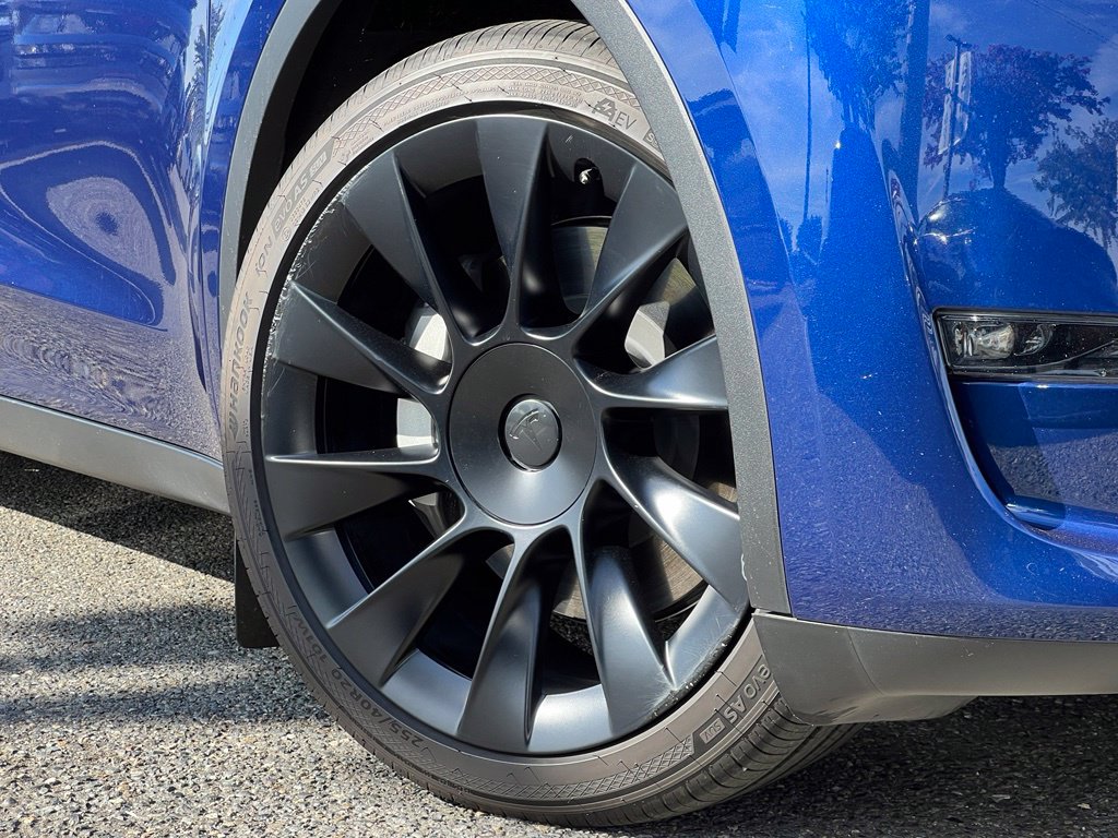 Used 2023 Tesla Model Y Long Range with VIN 7SAYGAEE2PF630965 for sale in Renton, WA