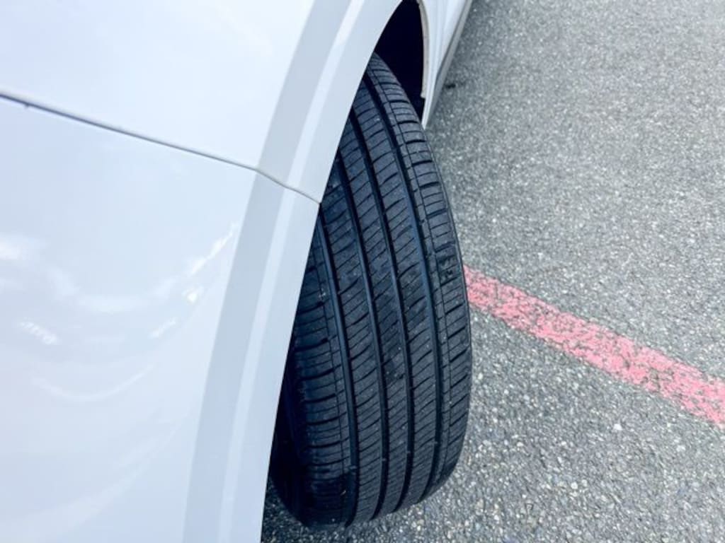 Certified 2024 Kia Carnival LX MPV