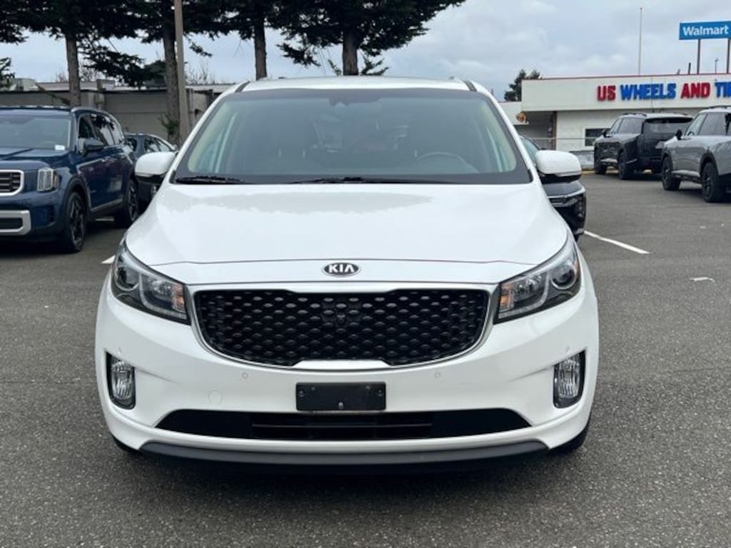 Used 2017 Kia Sedona SX Van Passenger Van