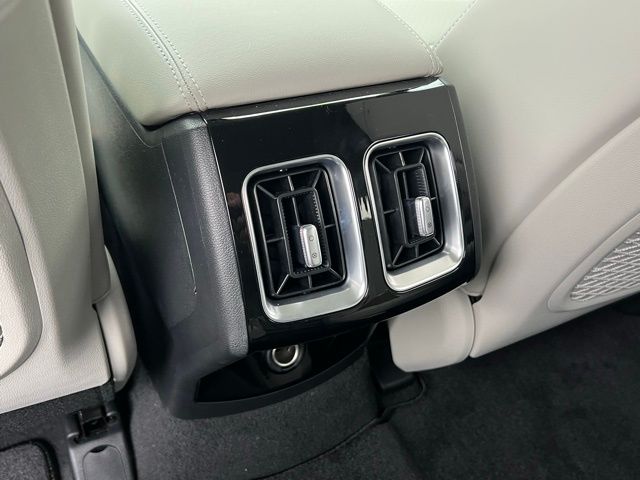 2025 Kia Sorento X-Line SX - Photo 16