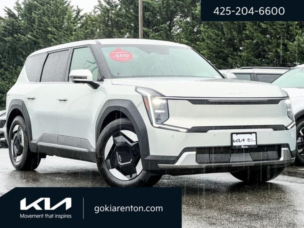 New 2026 Kia EV9 Light Short Range SUV
