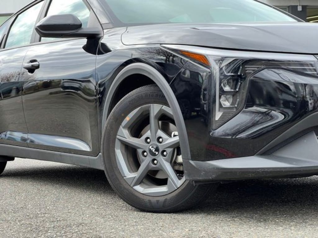 Certified 2025 Kia K4 LXS Sedan