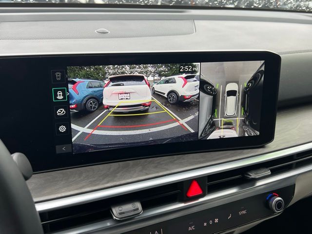 2025 Kia Sorento X-Line SX - Photo 24