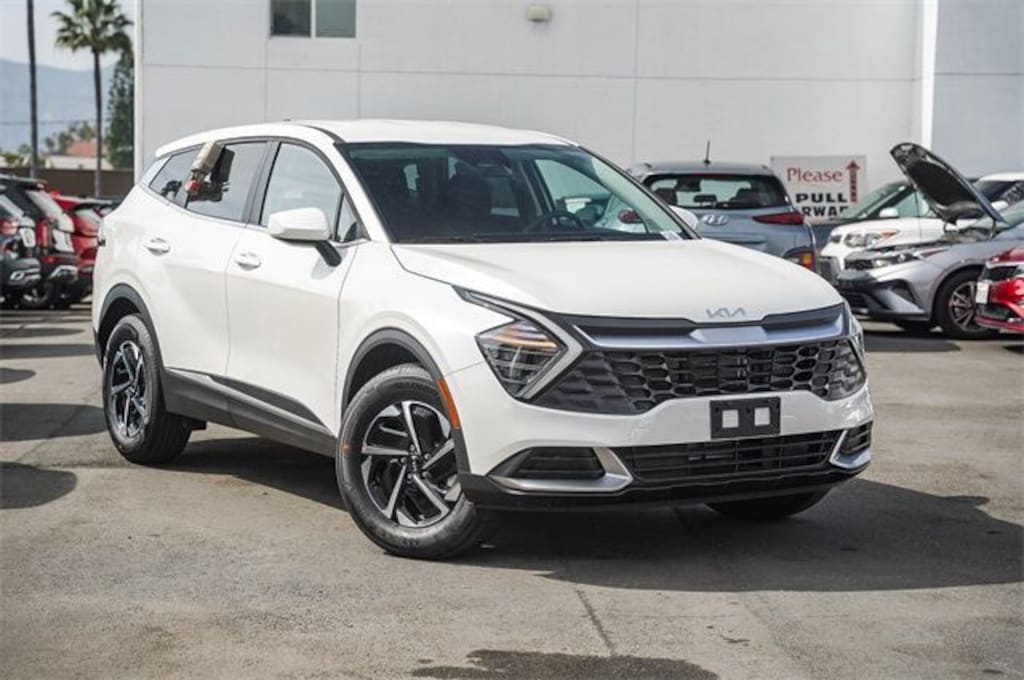 New 2025 Kia Sportage Hybrid LX SUV
