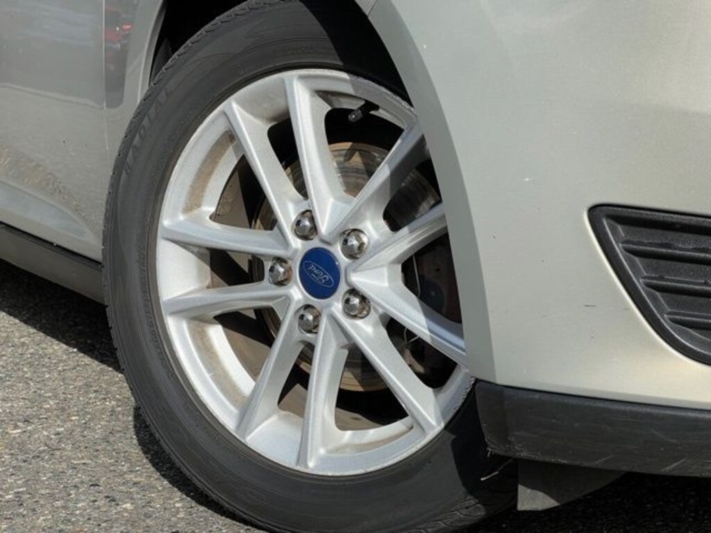 Used 2015 Ford Focus SE Sedan