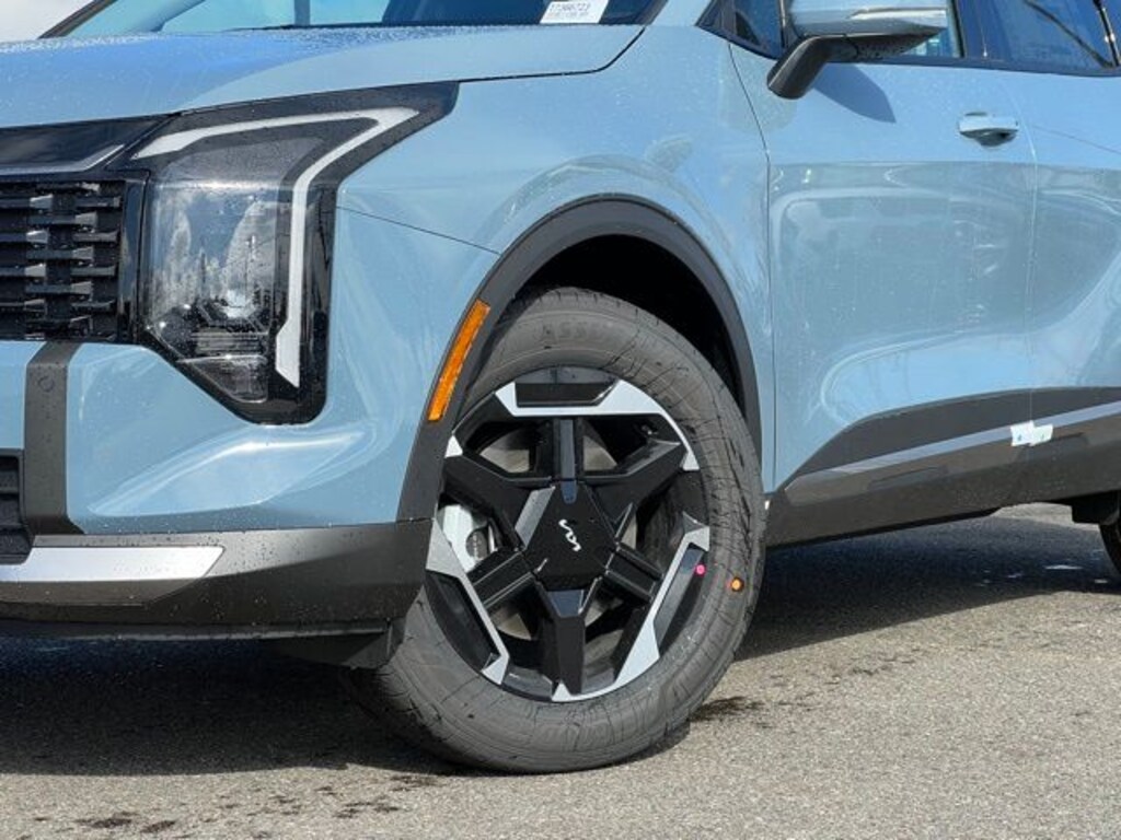 New 2026 Kia Sportage Hybrid S SUV