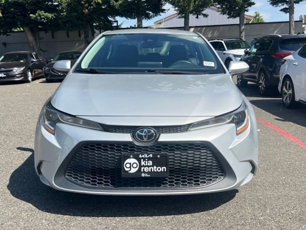 Used 2022 Toyota Corolla LE Sedan