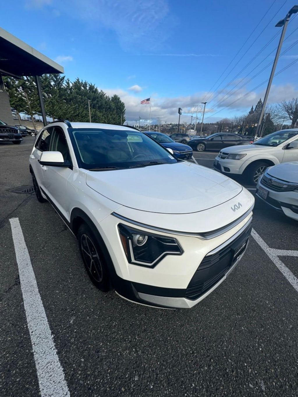 Used 2024 Kia Niro EX SUV