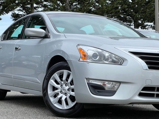 Used 2015 Nissan Altima S with VIN 1N4AL3AP7FN922114 for sale in Renton, WA