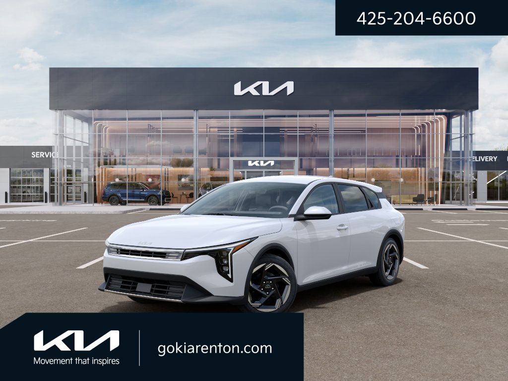 2026 Kia K4 EX AT Hatchback's photo