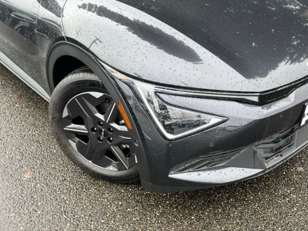 New 2025 Kia EV6 Light Long Range SUV