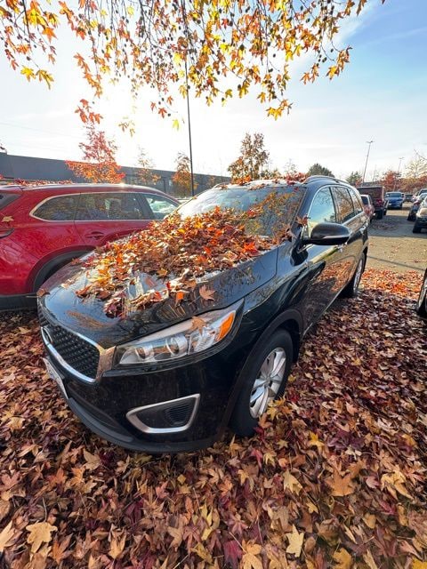 2017 Kia Sorento LX's photo