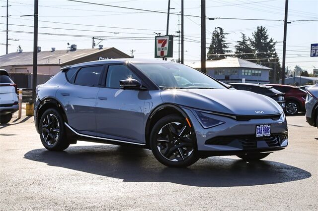 2025 Kia EV6 Wind's photo