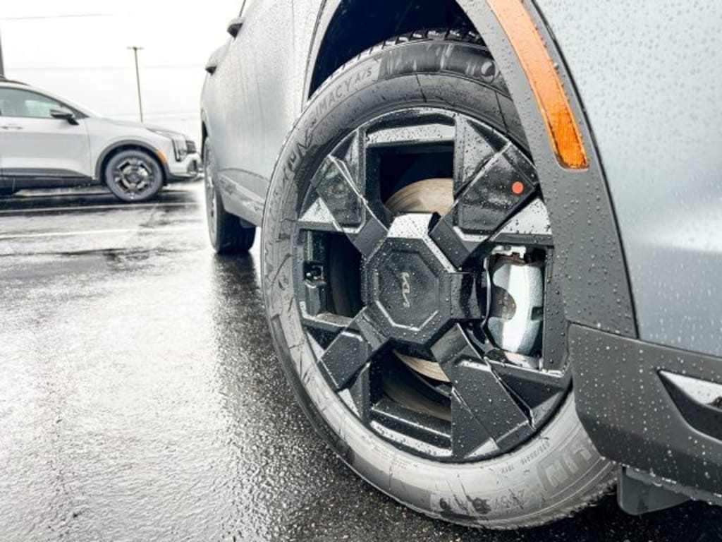 New 2026 Kia Sportage Plug-In Hybrid X-Line SUV